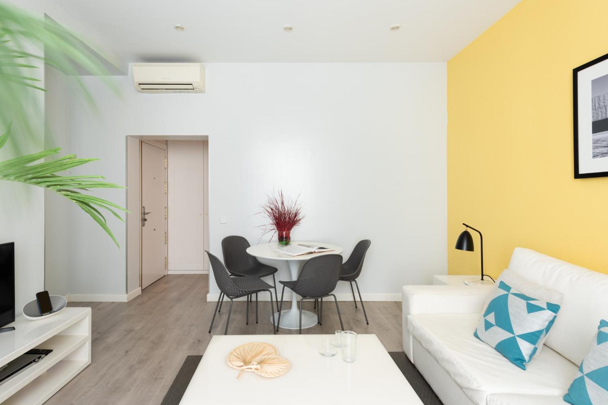 Carretas Apartments มาดริด ภายนอก รูปภาพ