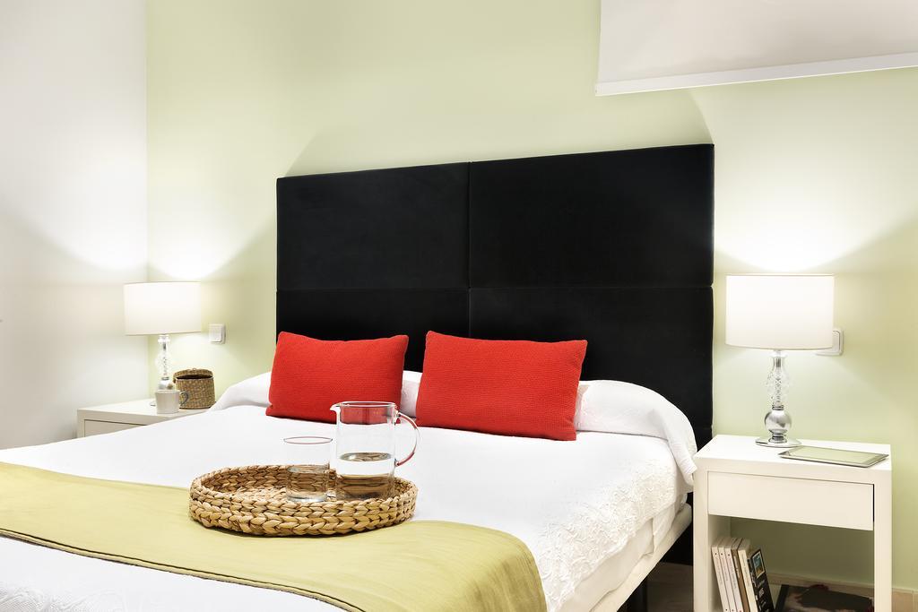 Carretas Apartments มาดริด ภายนอก รูปภาพ