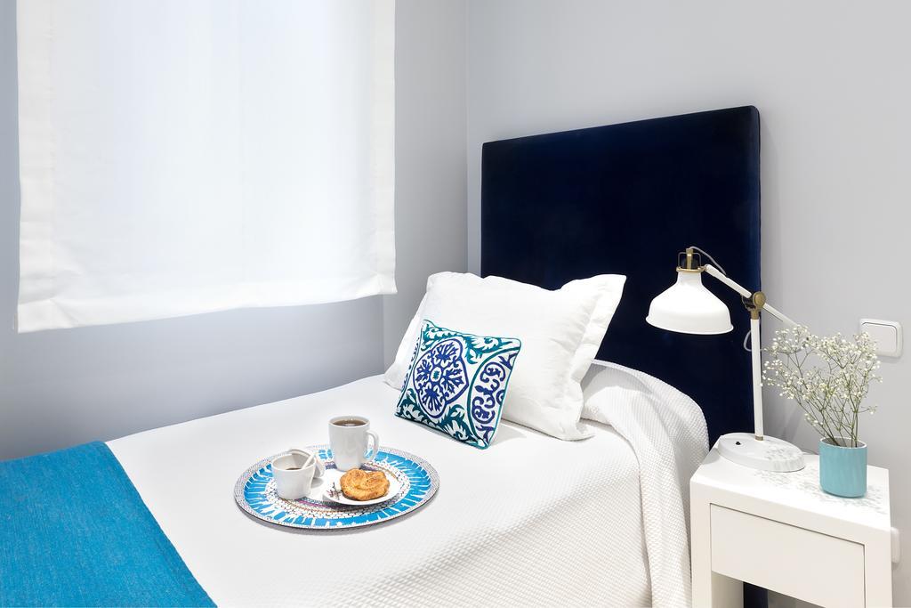 Carretas Apartments มาดริด ภายนอก รูปภาพ