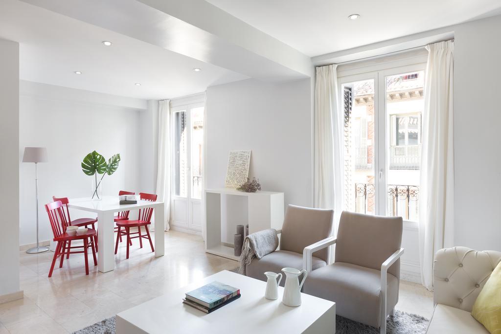 Carretas Apartments มาดริด ภายนอก รูปภาพ